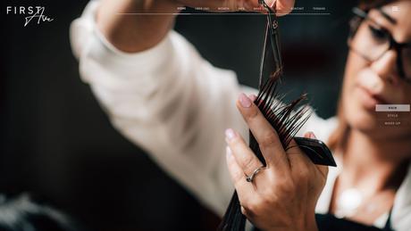 First Ave  Haare, Make-Up & Style